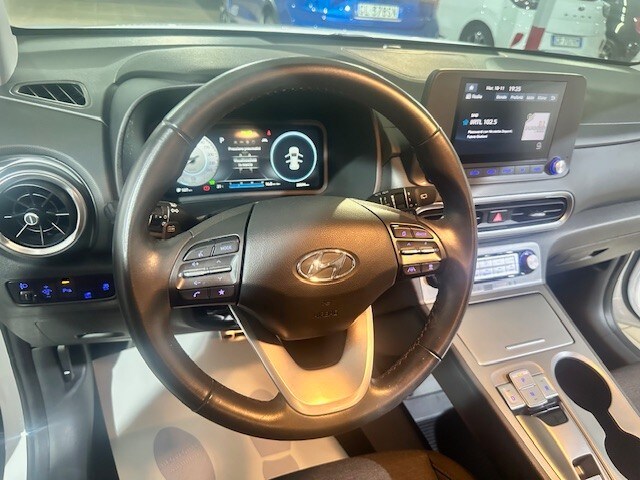 HYUNDAI Kona 1ªs. (2017-23) Kona EV 64 kWh XLine