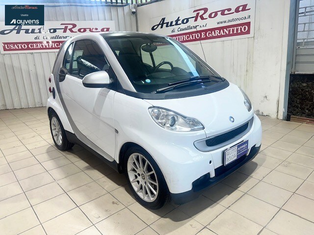 SMART fortwo 2ª serie fortwo 1000 52 kW MHD coupé passion