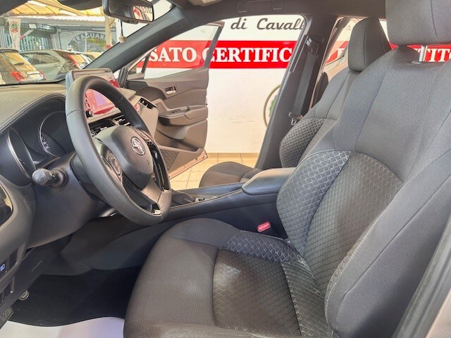 TOYOTA C-HR (2016-2023) C-HR 1.8 Hybrid E-CVT Business