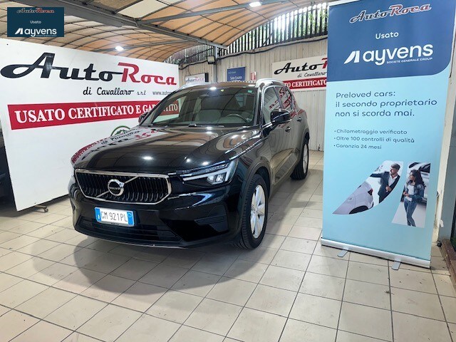 VOLVO XC40 (2017-->)