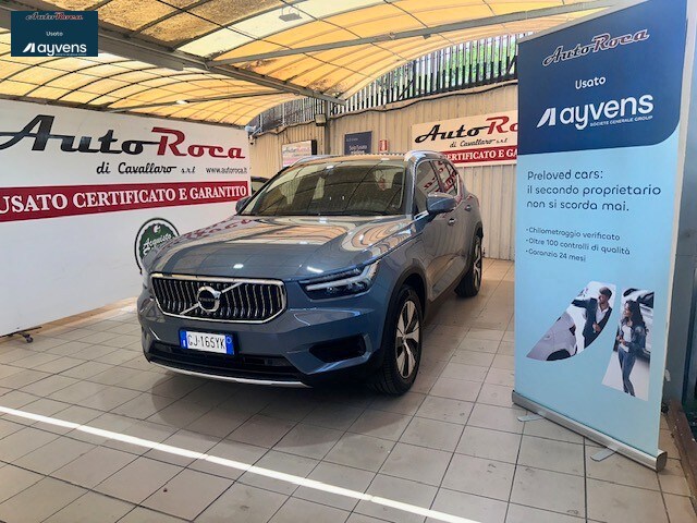 VOLVO XC40 (2017-->)